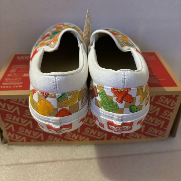 NWT Vans x Haribo Gummy Classic Slip-On Shoes White Womens Size 8 Sneaker - Picture 4 of 7